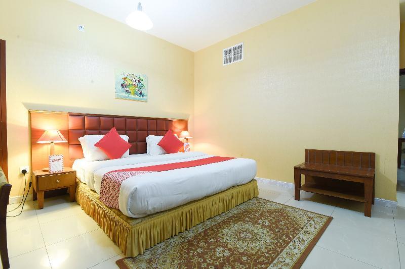 Oyo 274 California Suites Fuyaira Exterior foto