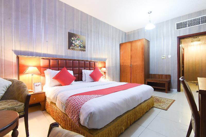 Oyo 274 California Suites Fuyaira Exterior foto