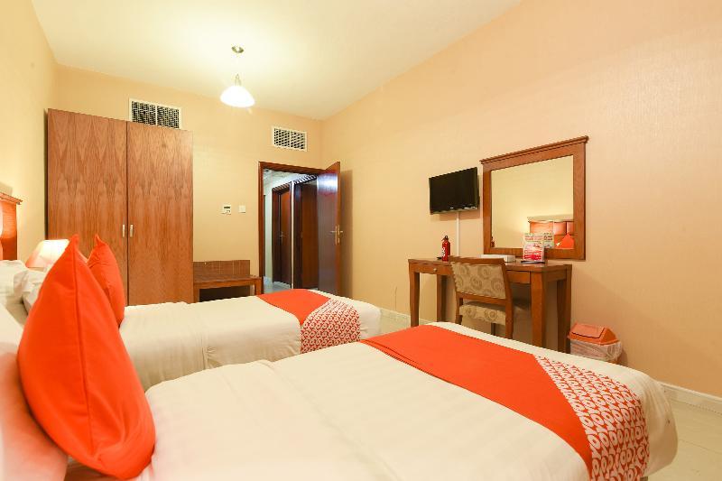 Oyo 274 California Suites Fuyaira Exterior foto