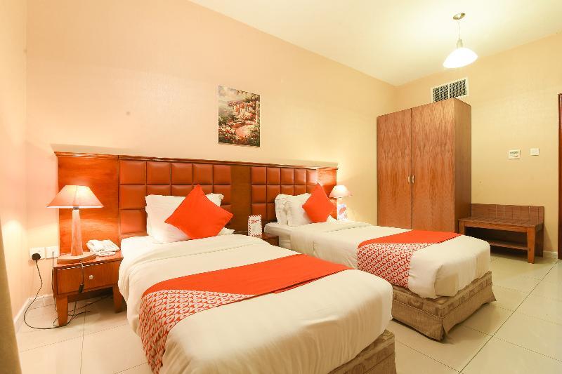Oyo 274 California Suites Fuyaira Exterior foto